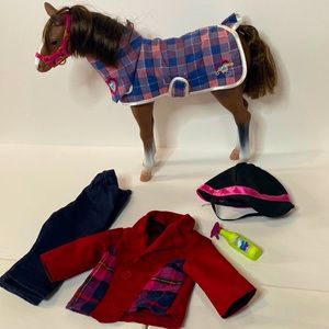 AMERICAN GIRL - hose out fit and horse set                🐎🐴🎀💗